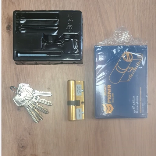 سیلندر (مغزی درب) تسمه دار کلیدپله ای منیر